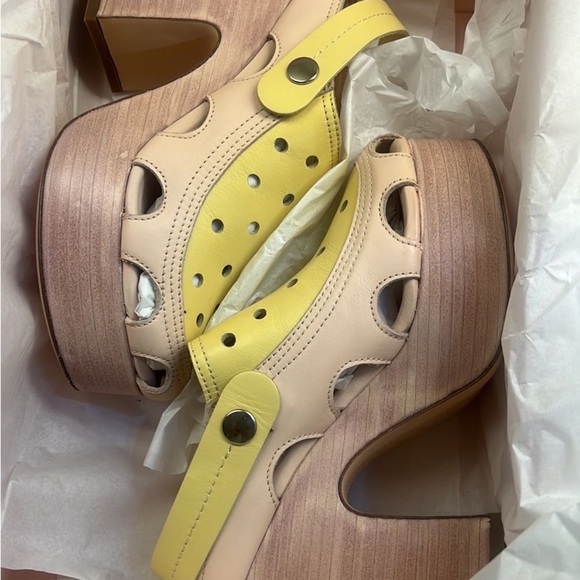 Agl MADE IN ITALY Yellow and Pink Mules with Chunky Platform - Picture 8 of 8